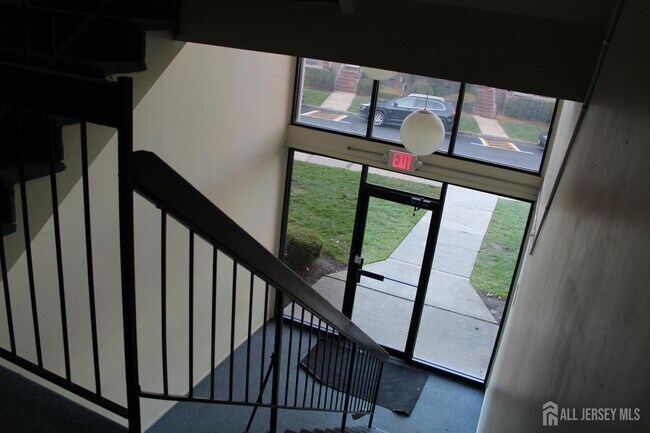 Foto del edificio - 820 Edison Glen Terrace