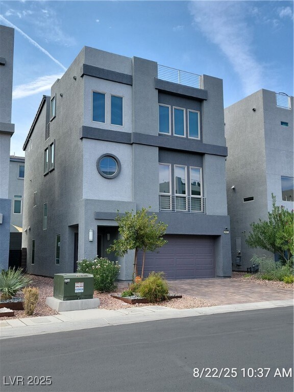 Primary Photo - 8037 Misty Canyon Ave
