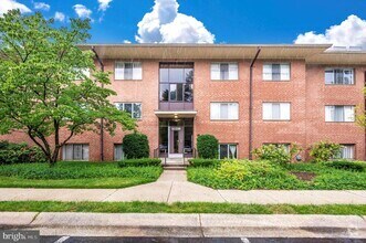 Building Photo - 10316 Rockville Pike