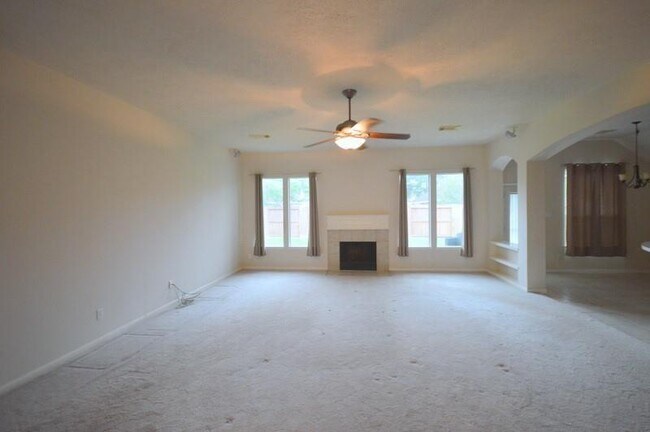 Building Photo - 8410 Major Blizzard Dr