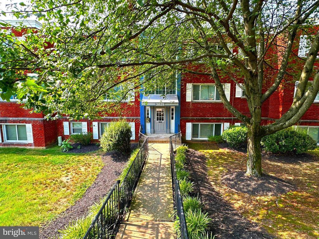 Foto principal - 3829 Hamilton St