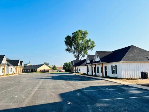Building Photo - 121 Coon Trl