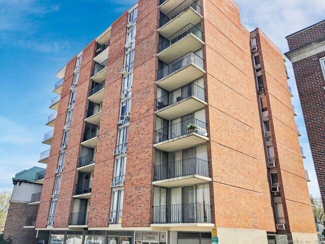 Foto del edificio - 87 Glenbrook Rd