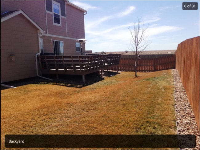 Building Photo - 10001 Altura St