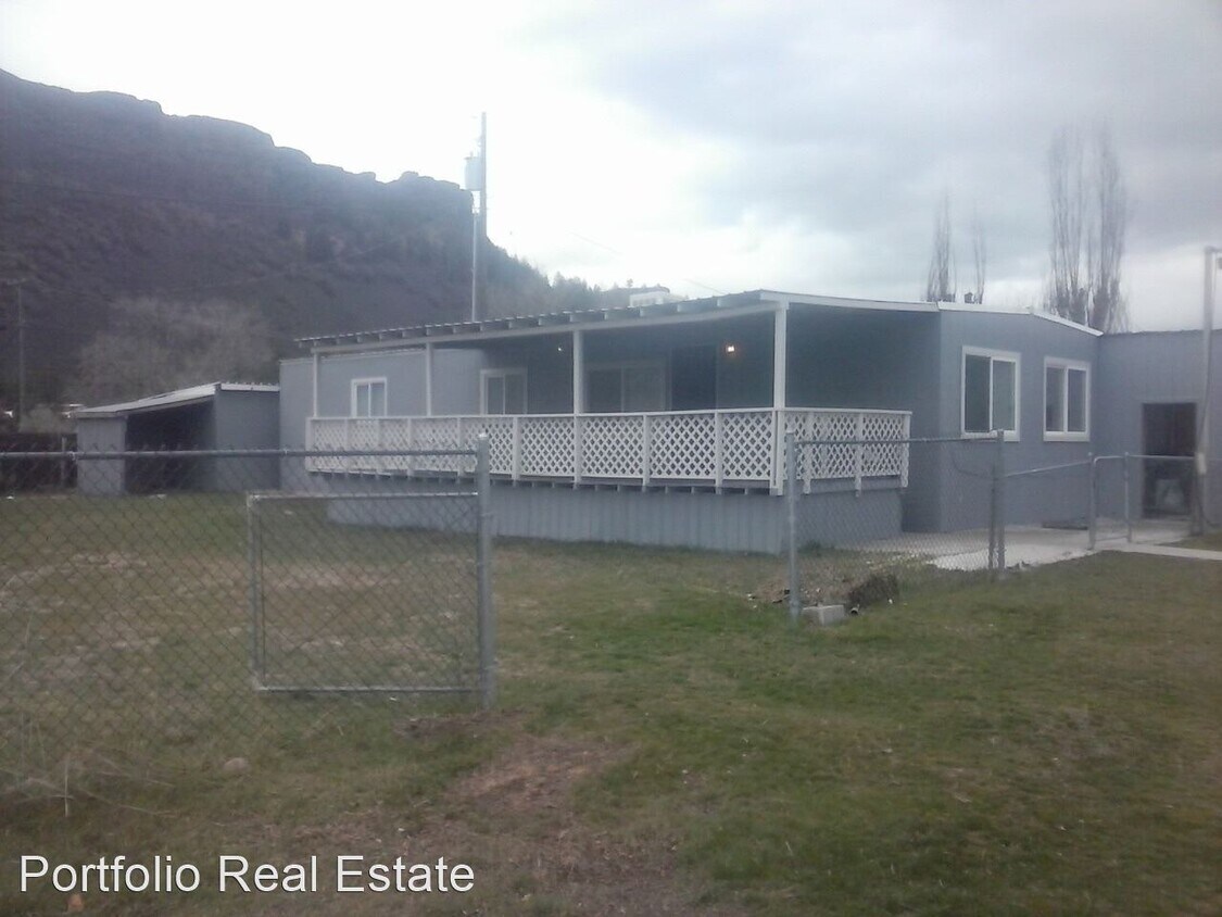 Primary Photo - 3 br, 2 bath House - 21855 NE Section Pl