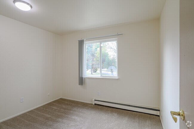 2 HAB, 1 BA - habitación 2 - Breton Court