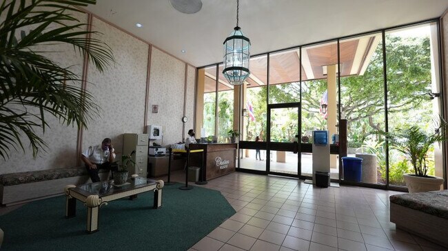 Foto del edificio - 411 Hobron Ln