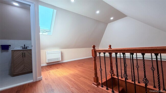 Building Photo - 50-47-50212 212th St