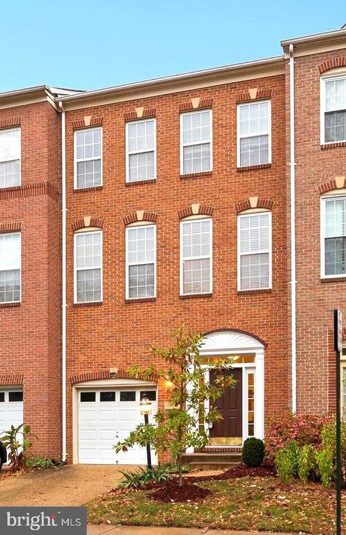Building Photo - 13620 Acorn Hunt Pl