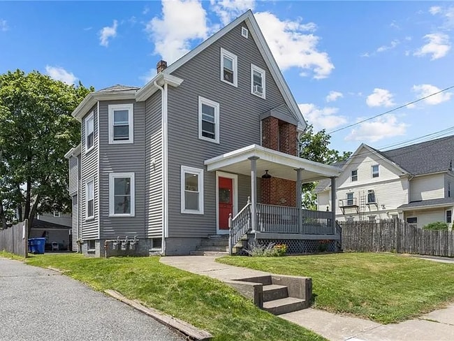 Building Photo - 233 Waterman Ave