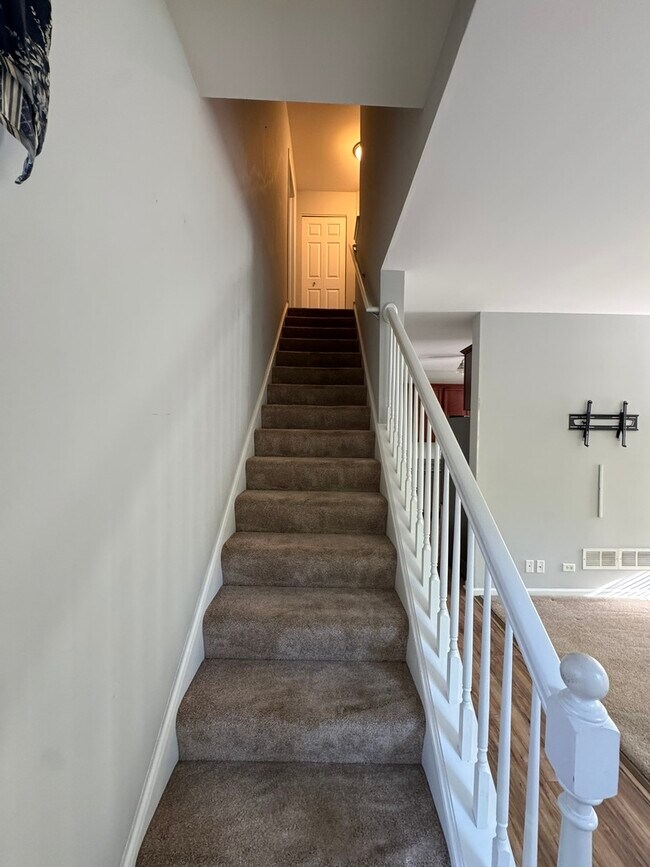 Foto del edificio - 1425 Millbrook Dr