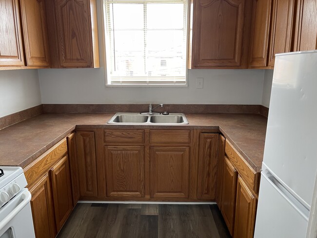 Kitchen - 12890 Dolphin St