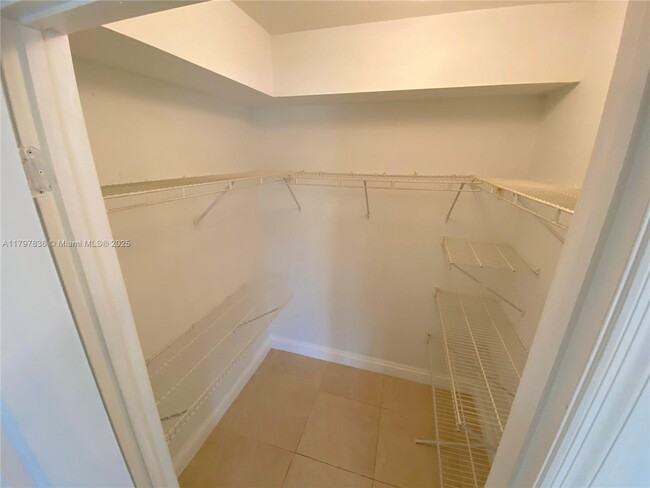 Foto del edificio - 19800 SW 103rd Ct