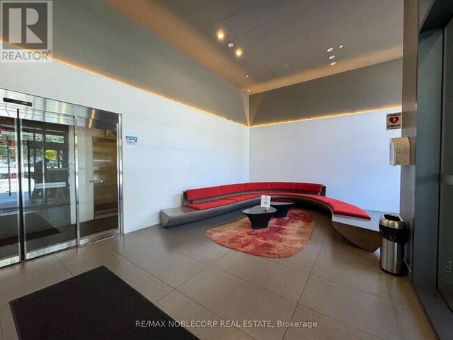 Photo du bâtiment - 159-2159 Dundas St E