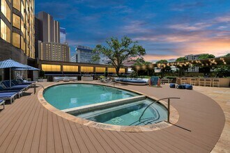 Building Photo - 1300 Lamar St