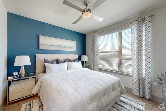 1BR, 1BA - 750SF A1 - Ironcrest