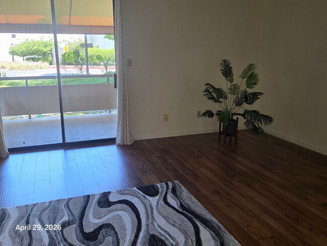 Foto del edificio - Spacious Downtown Sacramento Condo
