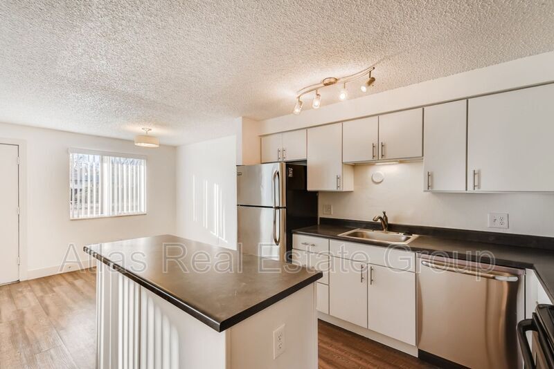 Foto principal - 1450 S Reed St