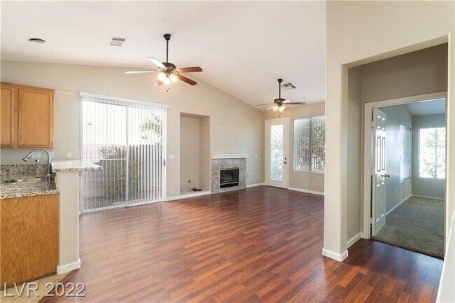 Building Photo - 1732 Del Mira Dr