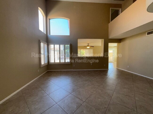 Foto del edificio - 17215 N 46th Pl