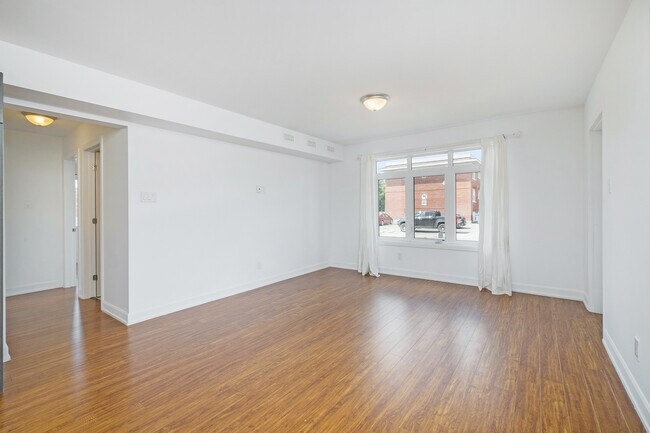 Photo du bâtiment - 344-368 Tillbury Av