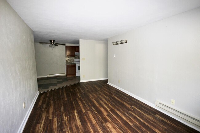 Building Photo - 116 Oak Manor Pl