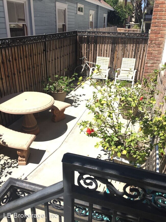 Building Photo - 345 Chestnut Ave