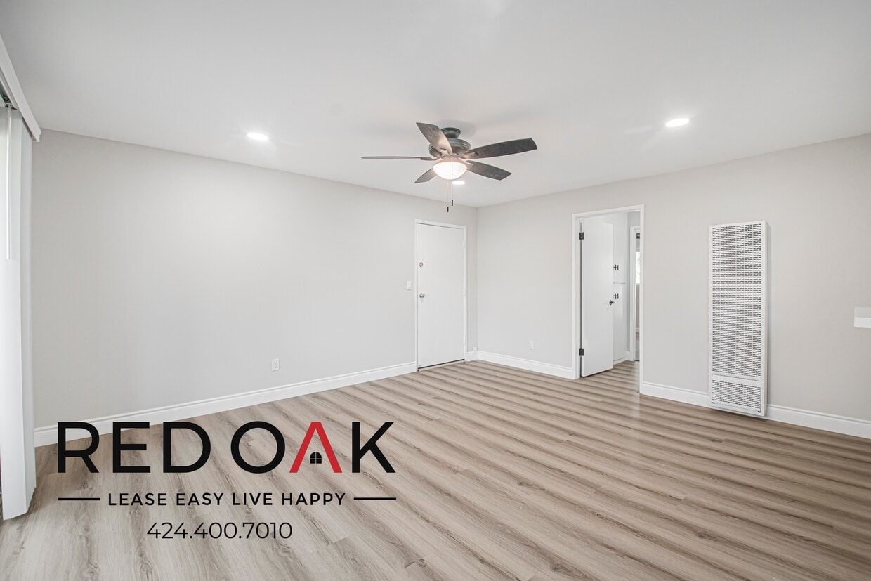 Foto principal - 821 N Wilcox Ave