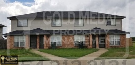 Building Photo - 1208 Industrial Blvd