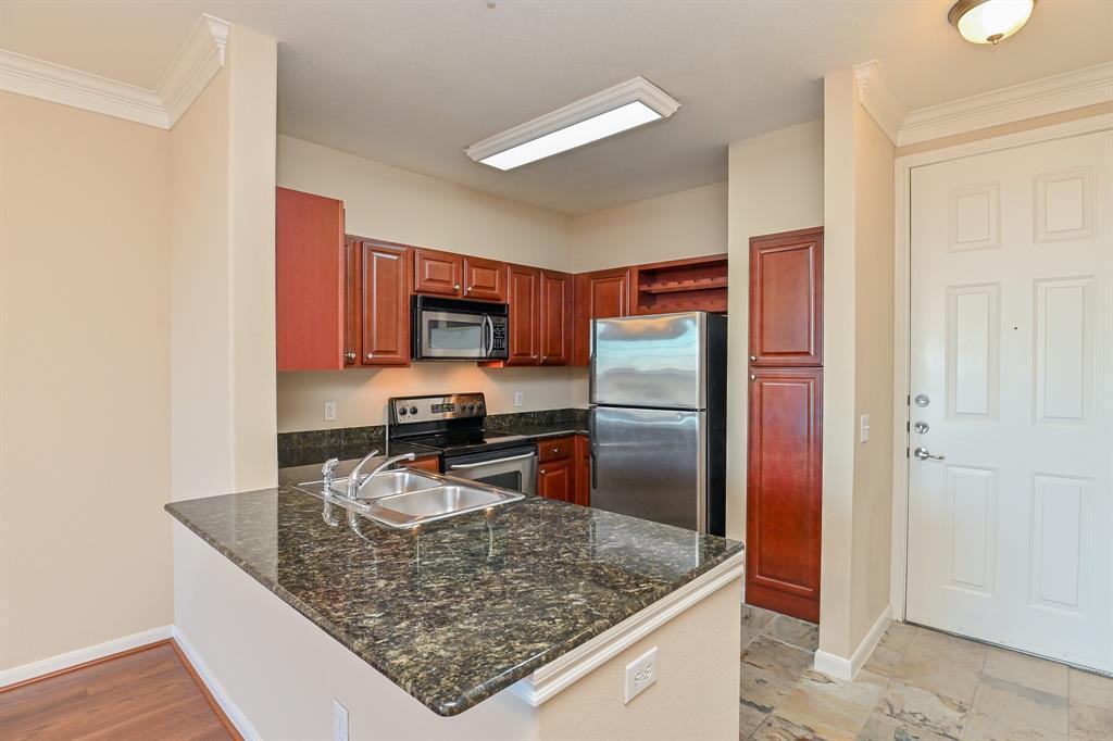 Primary Photo - 7575 Kirby Dr