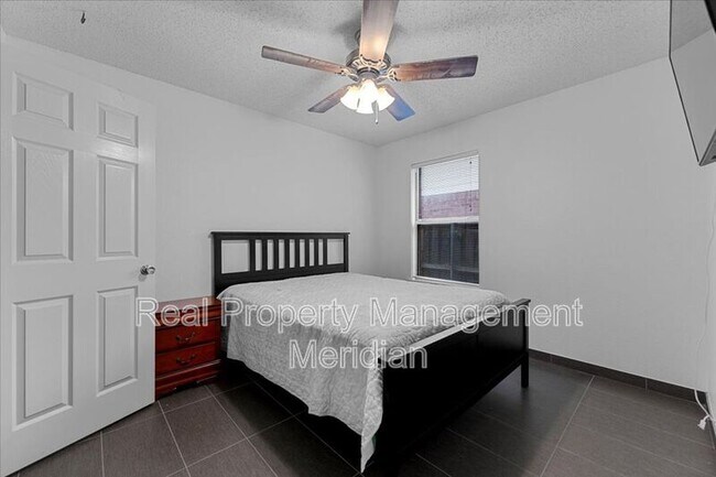 Building Photo - 840 Big Sky Ln