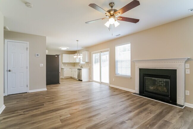 Foto del edificio - 3928 Tyler Bluff Ln