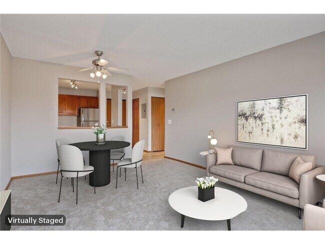 Foto del edificio - 720 3rd Ave NE