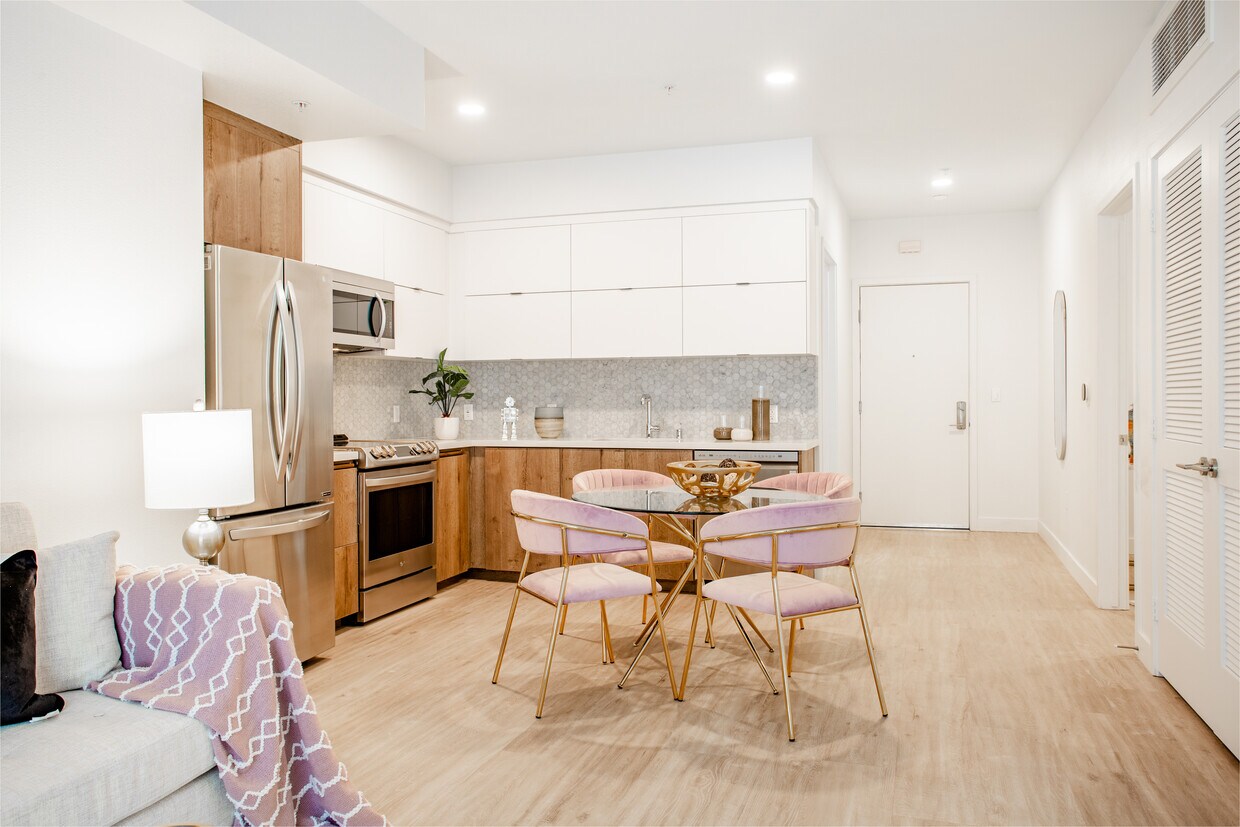 The Harper Apartments in Los Angeles, CA Westside Rentals