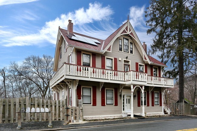Rockland Lake Apartments Valley Cottage Ny Apartments Com