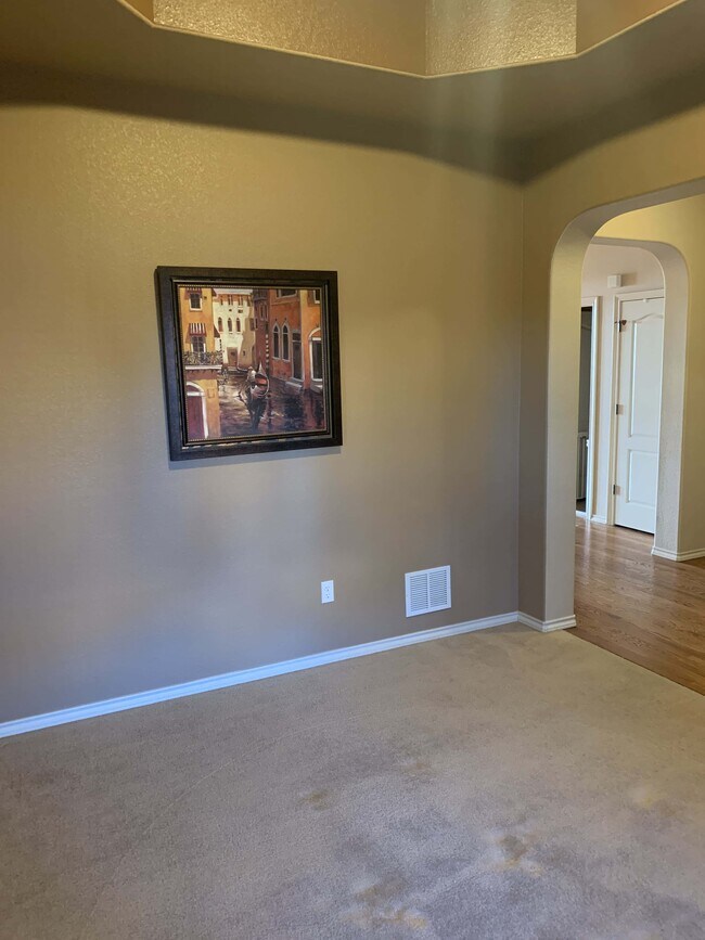 Formal Dining Room - 9564 Roxborough Park Ct