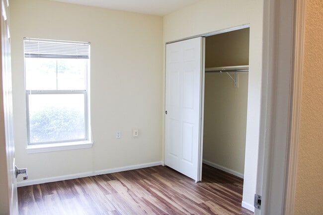 Building Photo - Willow Glen Senior