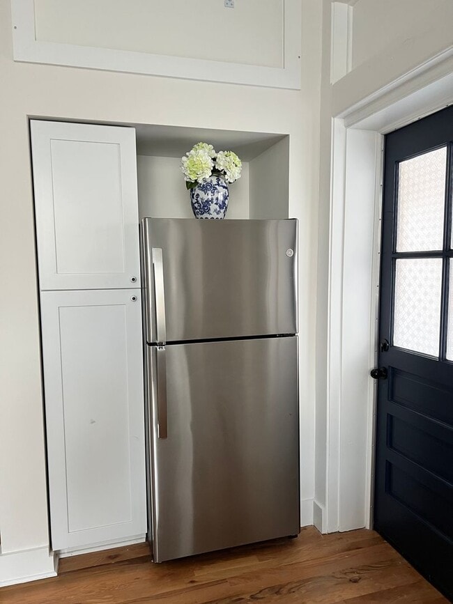 Foto del edificio - 106 E Broad St