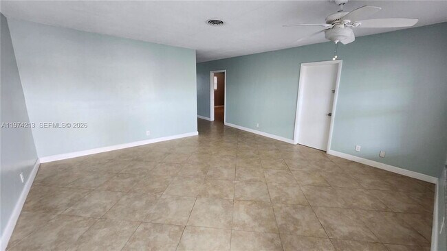 Foto del edificio - 3212 NE 10th St