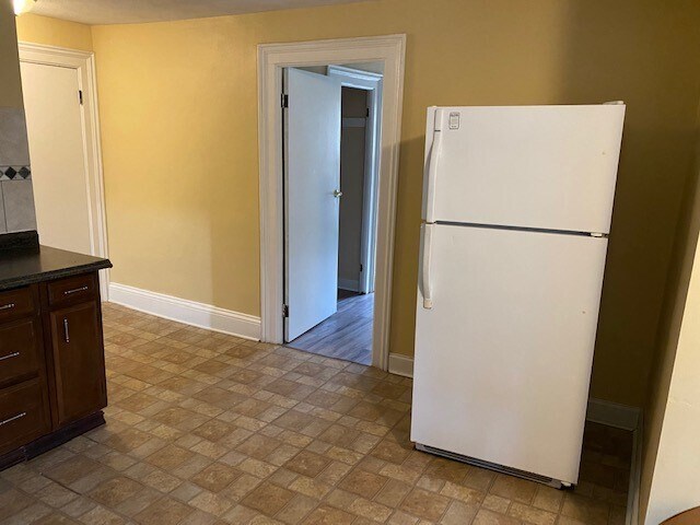 Kitchen - 12937 Broadway St