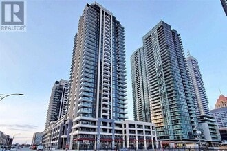 Building Photo - 4055-4055 Parkside Village Dr