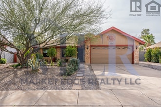 Building Photo - 3316 Swan Dr