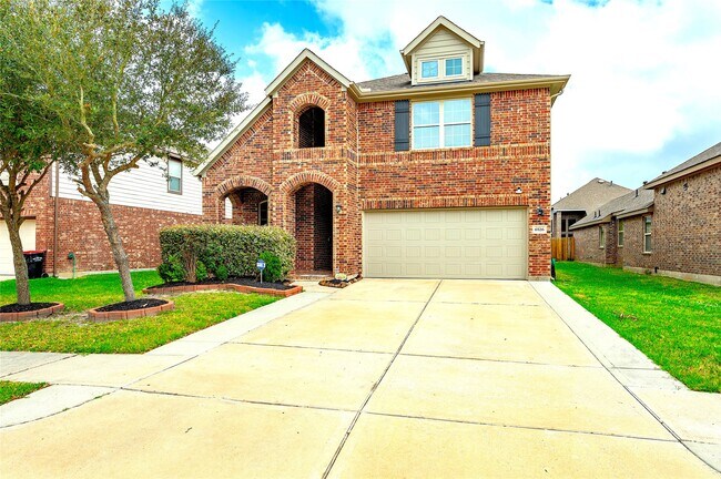 Foto del edificio - 6526 Hunters Creek Ln