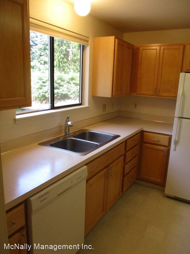 Building Photo - 322 39th Ave Ct NW