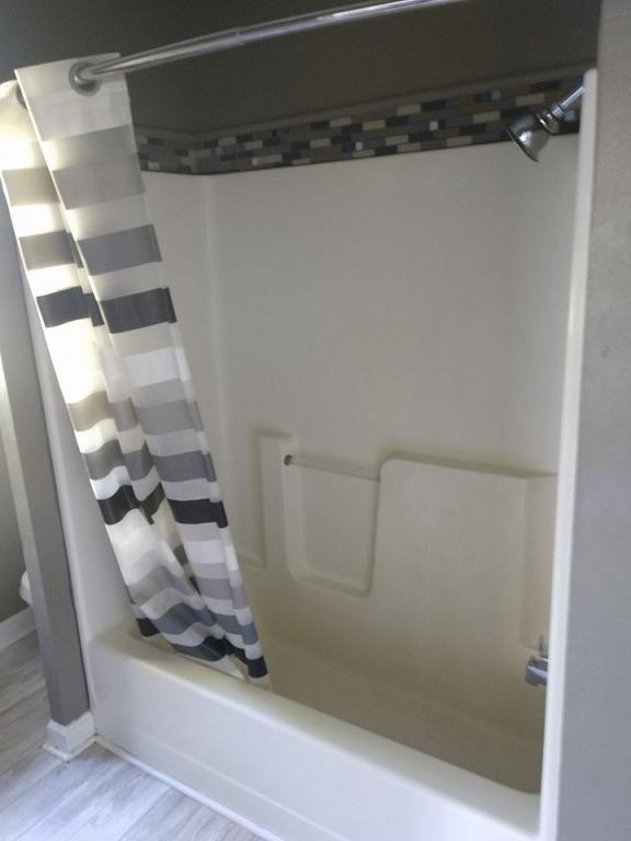 211 W. 6th St. B House for Rent in Tifton, GA