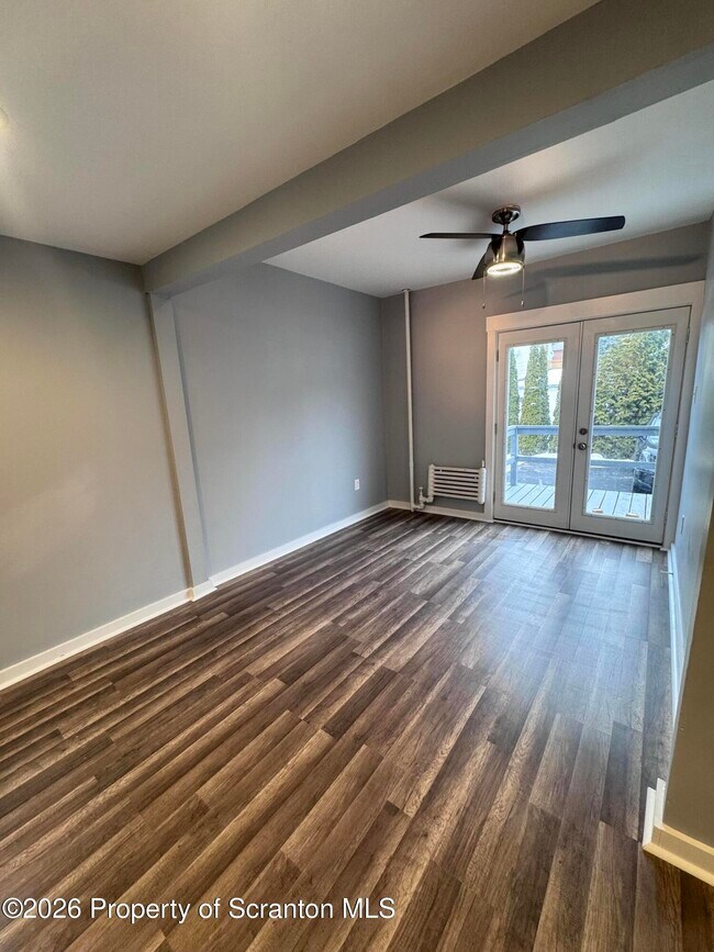 Foto del edificio - 1019 Wheeler Ave