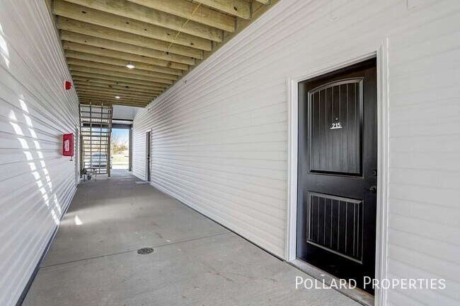 Foto del edificio - 818 Parkview Dr