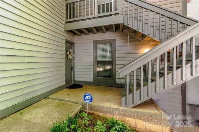 Building Photo - 4948 Sardis Rd