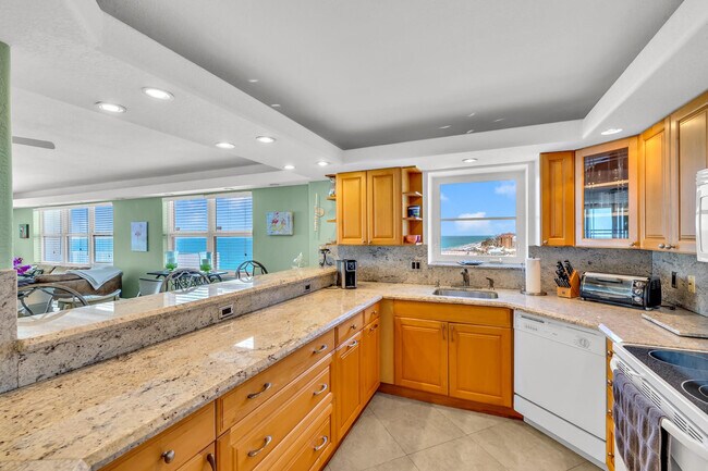 Foto del edificio - 3000 S Ocean Dr