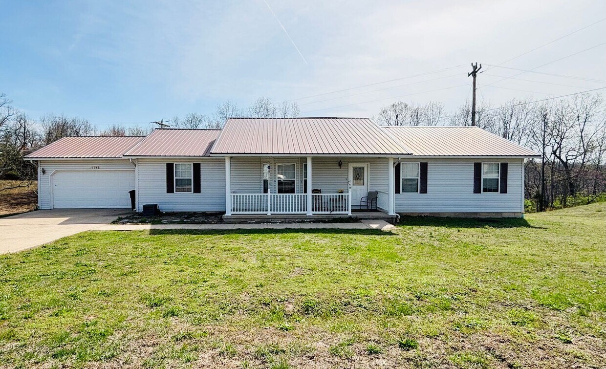 Primary Photo - 4Bedroom,/2 Bath Home close to base